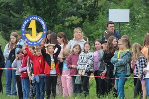 Na zdjęciu uczestnicy pokazu ratownictwa wodnego z logo SP nr 1 w Lubaczowie.