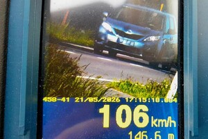 Samochód, który przekroczył prędkość.