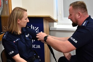 Policjanci i strażacy w trakcie ćwiczeń.
